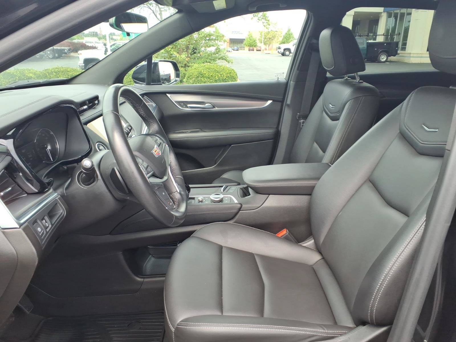 Used 2023 Cadillac XT5 Luxury FWD image 25