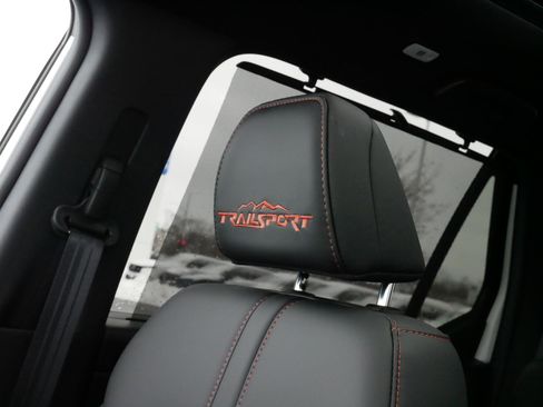 Certified 2025 Honda Pilot TrailSport image 34