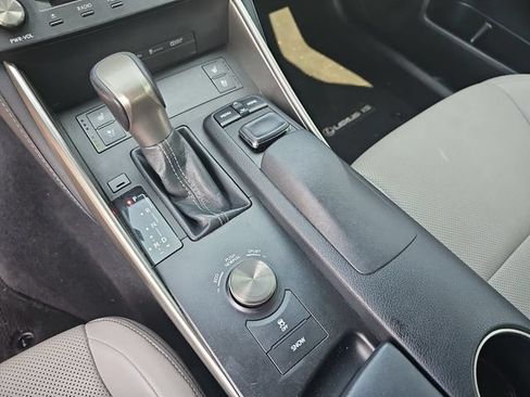 Used 2015 Lexus IS 250 AWD w/ Navigation System Package image 27