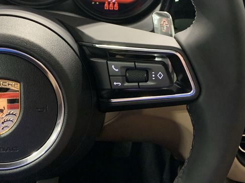 New 2026 Porsche Macan image 18