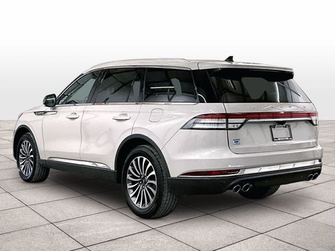 Used 2023 Lincoln Aviator Reserve w/ Elements Package Plus AWD/4WD image 10