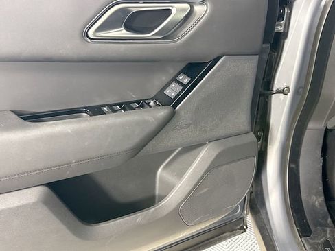 Used 2026 Land Rover Range Rover Velar S AWD/4WD image 21