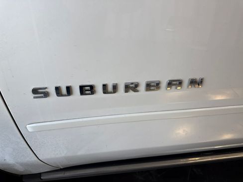 Used 2019 Chevrolet Suburban Premier AWD/4WD image 9