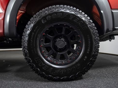 Used 2017 Ford F150 Raptor w/ Equipment Group 801A Mid AWD/4WD image 9