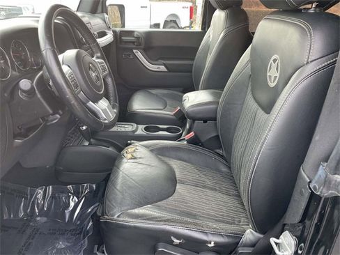 Used 2015 Jeep Wrangler Sport image 9