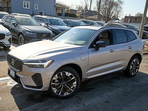 New 2026 Volvo XC60 T8 Plus w/ Protection Package Premier image 3