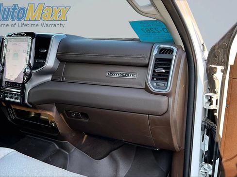 Used 2025 RAM 2500 Laramie w/ Towing Technology Group AWD/4WD image 27