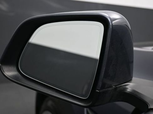 Used 2022 Tesla Model Y Long Range AWD/4WD image 9