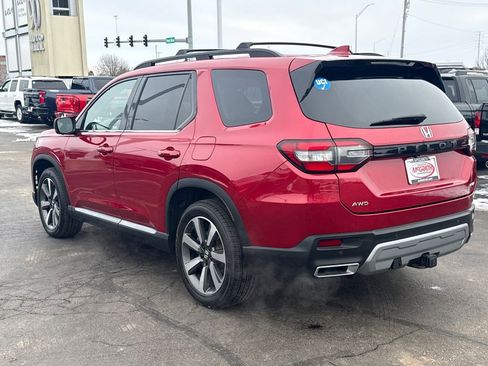 Used 2023 Honda Pilot Elite image 9