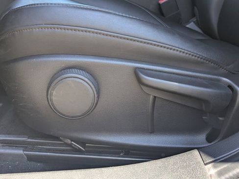 Used 2024 MAZDA MAZDA3 s FWD image 18