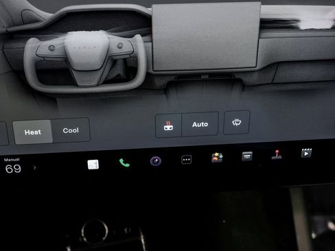 Used 2023 Tesla Model S Base image 31