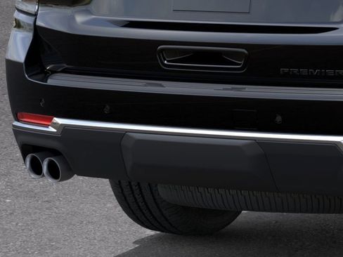 New 2026 Chevrolet Suburban Premier AWD/4WD image 14