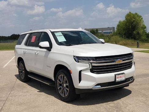 Used 2023 Chevrolet Tahoe LT w/ LT Signature Plus Package RWD image 3