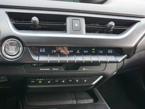 Certified 2020 Lexus UX 200 w/ Premium Package image 18