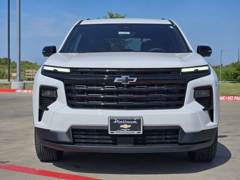 New 2027 Chevrolet Traverse LT w/ Midnight/Sport Edition FWD image 6