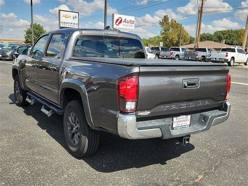 Used 2021 Toyota Tacoma SR5 image 3