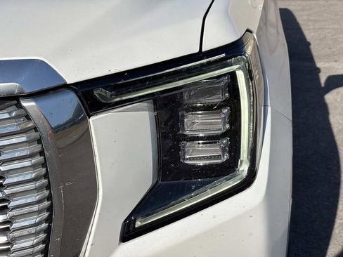 Used 2022 GMC Yukon Denali AWD/4WD image 10