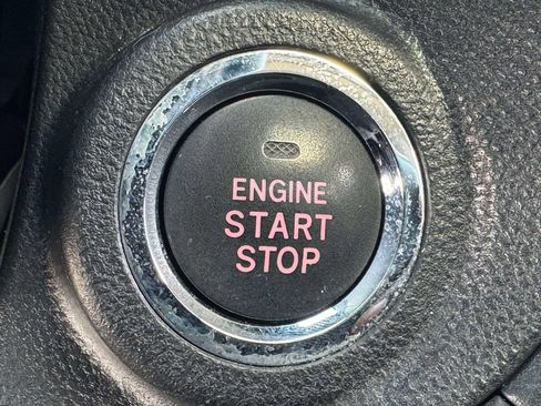 Used 2021 Subaru Outback Limited XT AWD/4WD image 25