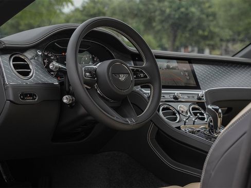 Certified 2024 Bentley Continental GT V8 image 2