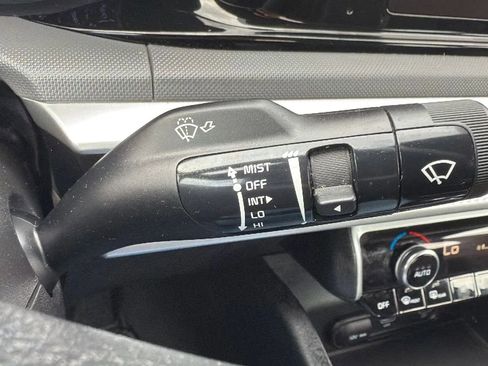 Used 2022 Kia K5 GT-Line image 13