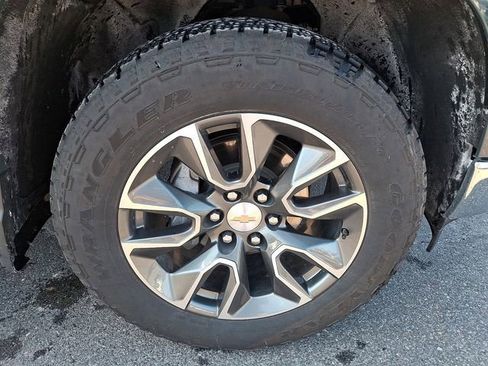 Certified 2025 Chevrolet Silverado 1500 LT image 8