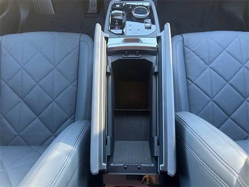 New 2026 BMW iX xDrive60 w/ M Sport Package image 25