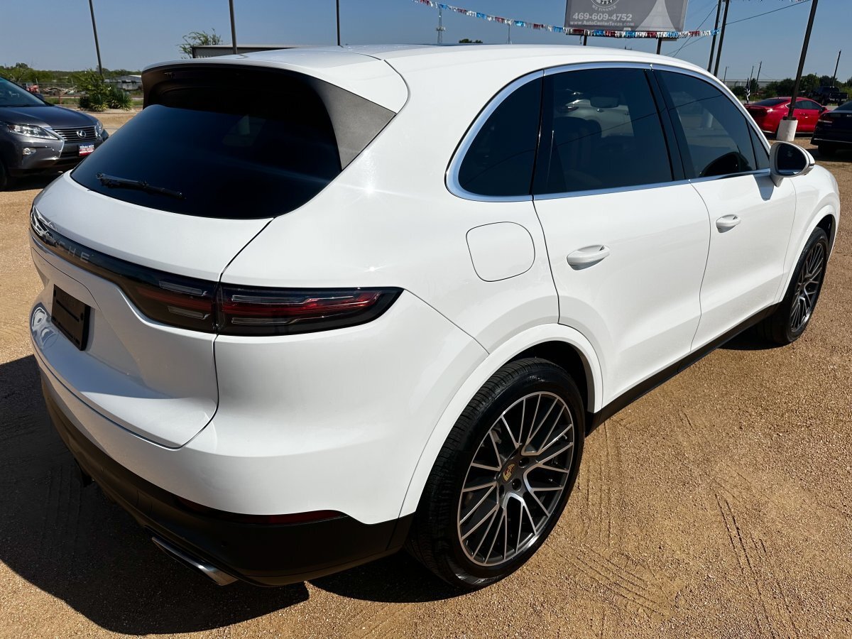Used 2022 Porsche Cayenne Platinum Edition AWD/4WD image 7