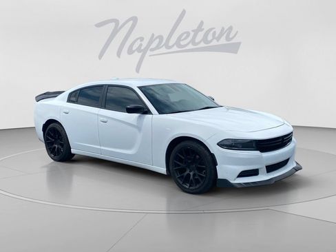 Used 2023 Dodge Charger SXT RWD image 8