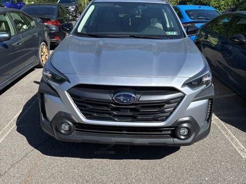 Used 2025 Subaru Outback Premium AWD/4WD image 1