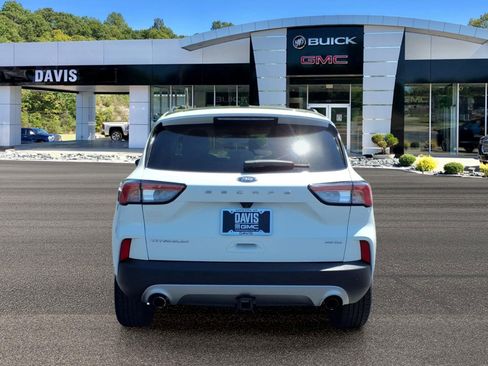 Used 2021 Ford Escape Titanium w/ Titanium Elite Package AWD/4WD image 3