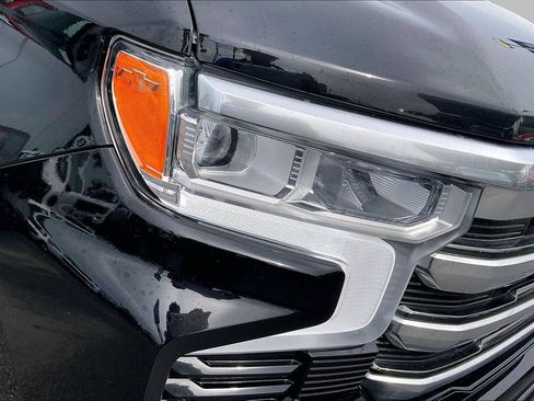 Used 2023 Chevrolet Silverado 1500 High Country w/ High Country Premium Package AWD/4WD image 35