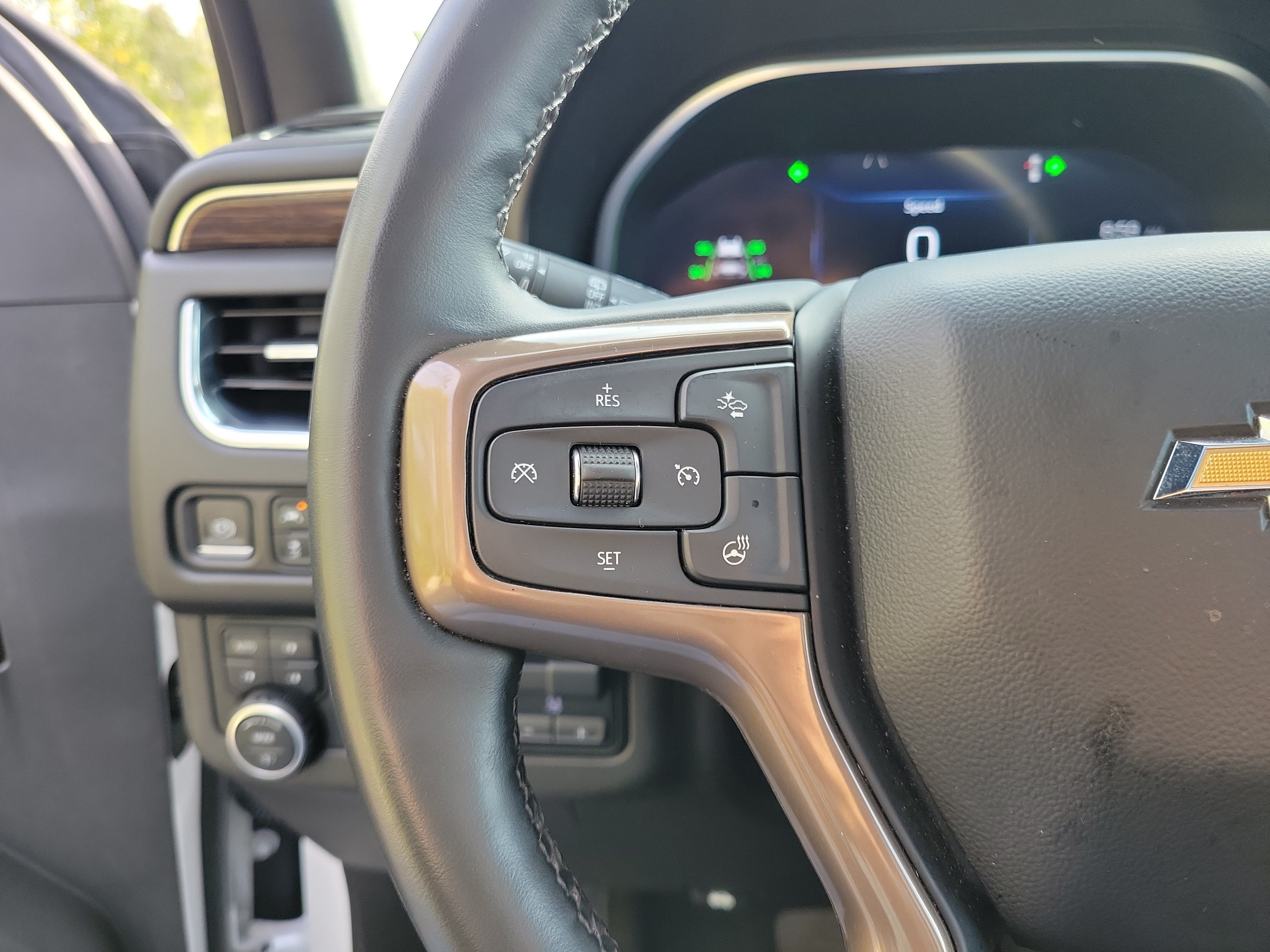 Used 2023 Chevrolet Suburban High Country AWD/4WD image 22