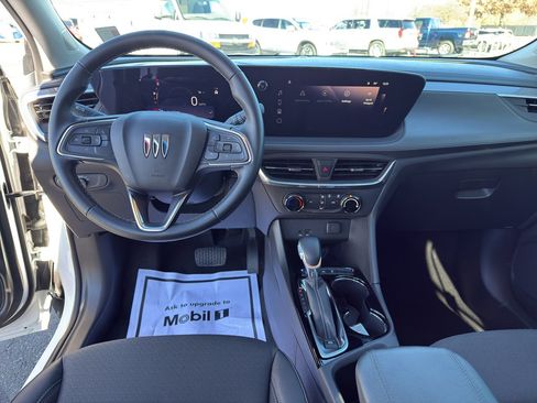 Used 2024 Buick Encore GX Preferred image 26