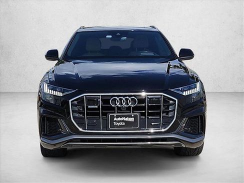 Used 2020 Audi Q8 Prestige w/ Prestige Package AWD/4WD image 2