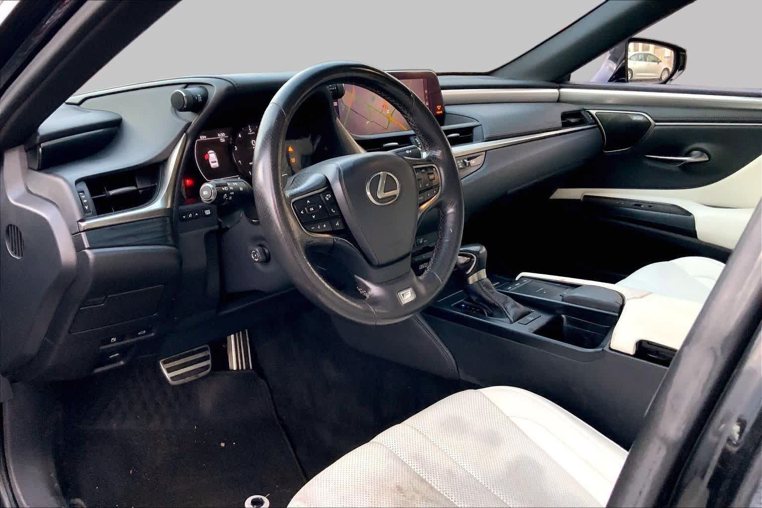Used 2021 Lexus ES 350 F Sport w/ Special Edition FWD image 17