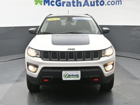 Used 2018 Jeep Compass Trailhawk w/ Leather Interior Group AWD/4WD image 5
