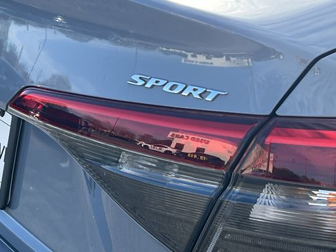 Used 2024 Honda Civic Sport image 9