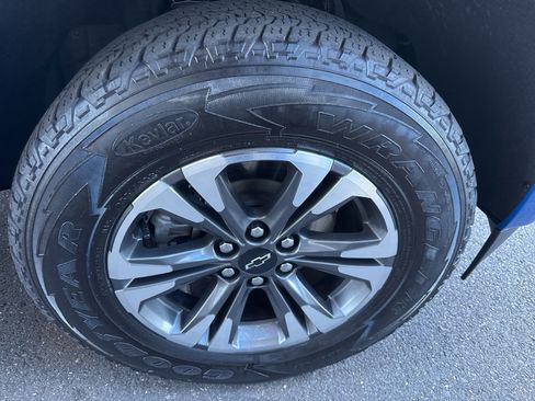 Used 2022 Chevrolet Colorado Z71 image 12