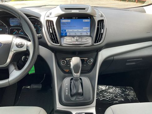 Used 2016 Ford Escape SE w/ Equipment Group 201A AWD/4WD image 17