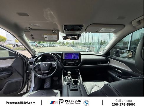 Used 2024 Toyota Grand Highlander AWD image 21