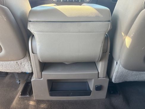 Used 2015 GMC Sierra 2500 SLT AWD/4WD image 12