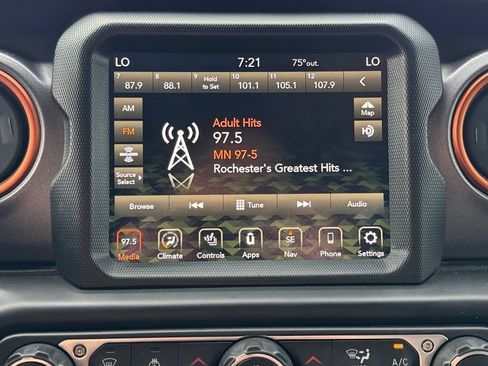 Used 2020 Jeep Gladiator Mojave AWD/4WD image 21