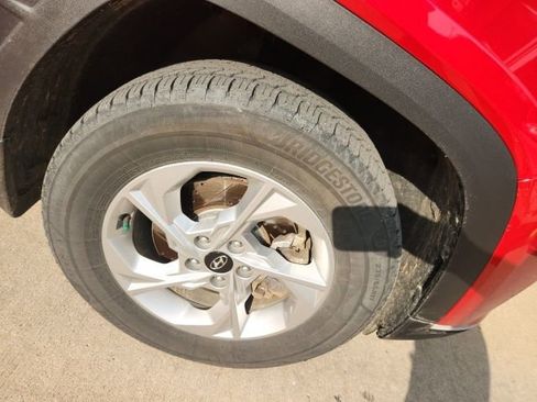 Used 2022 Hyundai Tucson SEL w/ Cargo Package image 2