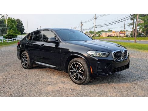 Used 2022 BMW X4 xDrive30i w/ M Sport Package 2 image 3