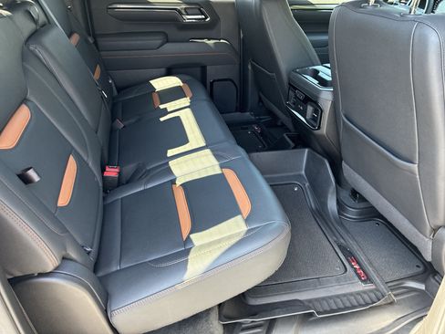 Used 2025 GMC Sierra 1500 AT4 w/ AT4 Premium Package AWD/4WD image 22