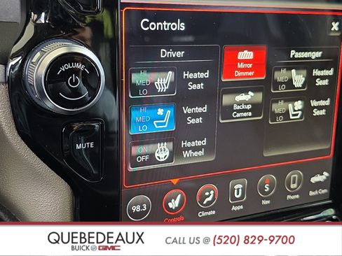 Used 2019 RAM 1500 Laramie AWD/4WD image 18