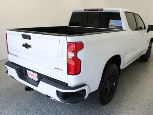 Used 2025 Chevrolet Silverado 1500 RST AWD/4WD image 7