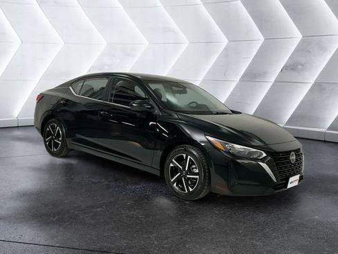 Used 2024 Nissan Sentra SV FWD image 1