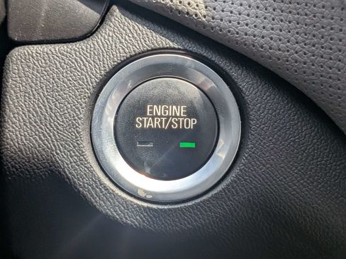 Certified 2020 Chevrolet Equinox Premier FWD image 32