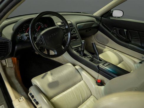 Used 1991 Acura NSX RWD image 2